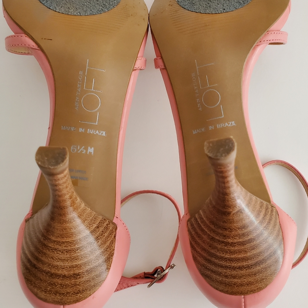 Ann Taylor Loft Leather Ankle Strap 3" Wood Heel Sandals | Like New | 6.5 | Pink - Picture 12 of 16